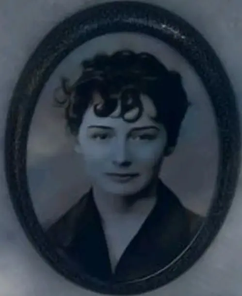 ΜΑΡΟΥΛΑ ΚΩΝΣΤΑΝΤΙΝΙΔΟΥ