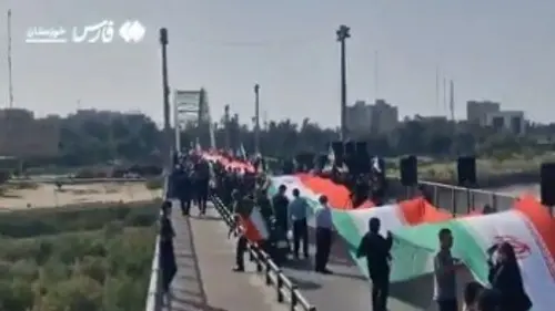 Ανθρώπινες αλυσίδες σε γέφυρες