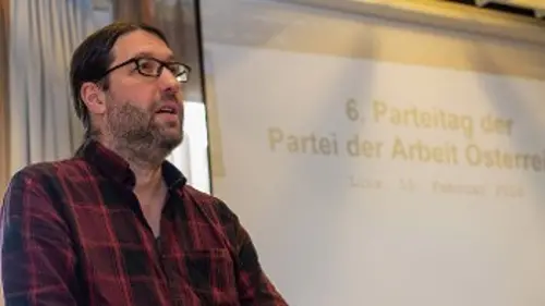 Ο σύντροφος Τ. Ζίνκερ