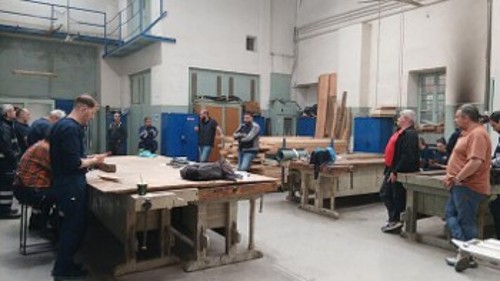 Πειραιάς: Εκδήλωση στο αμαξοστάσιο του ΗΣΑΠ