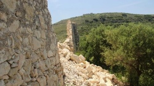 Αποψη από την κατάρρευση του εξωτερικού τοίχου