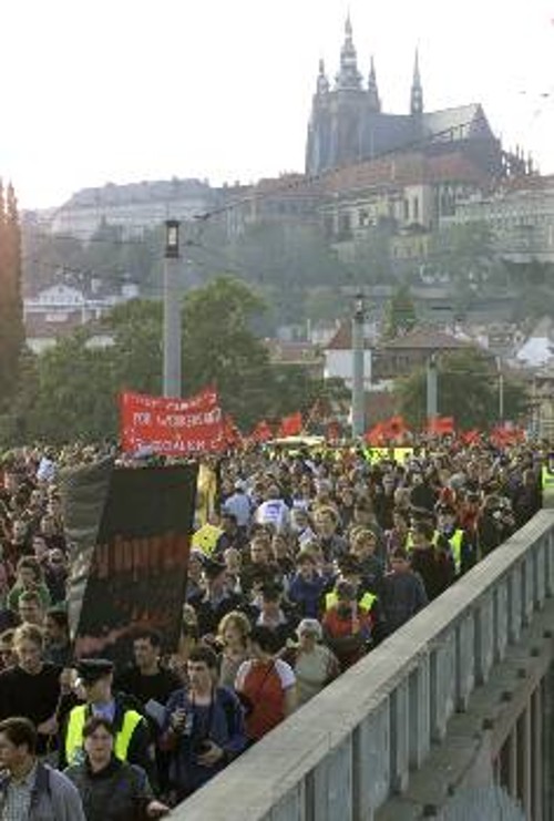Από παλιότερη κινητοποίηση στην Πράγα με τη συμμετοχή των νεολαίων Τσέχων κομμουνιστών