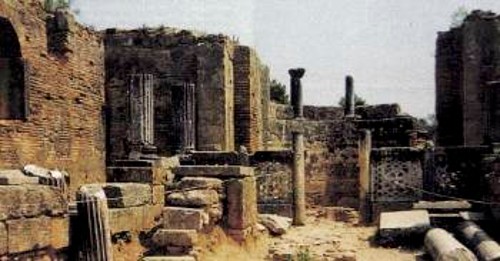 Η βυζαντινή εκκλησία που κατασκευάστηκε στα ερείπια του εργαστηρίου του Φειδία. Το εργαστήριο χτίστηκε δίπλα στο ναό του Διός για να μπορέσει εκεί ο γλύπτης να φτιάξει το χρυσελεφάντινο άγαλμα του Διός