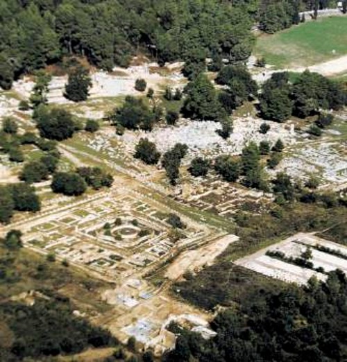 Ο αρχαιολογικός χώρος του Ιερού της Ολυμπίας από ψηλά