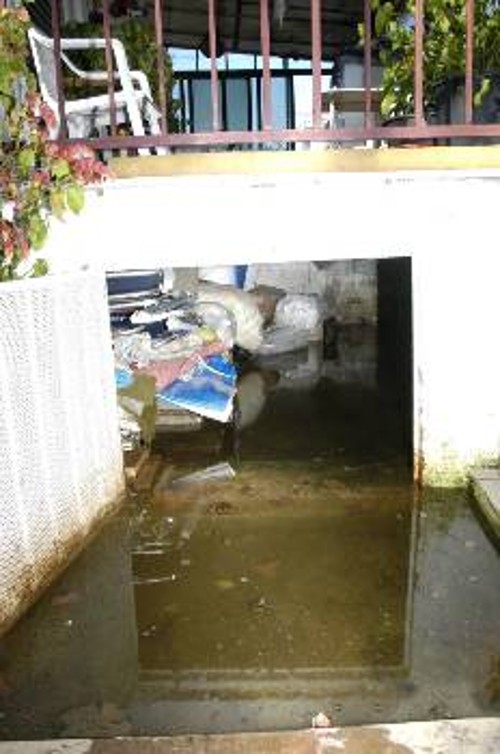 Πλημμυρισμένες παραμένουν ακόμη εγκαταστάσεις του Κωπηλατοδρόμιου Σχοινιά