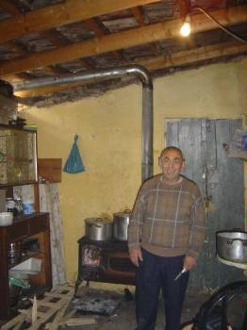 Ανεργος ο Αυγερινός, προσπαθεί να τα βγάλει πέρα με ό,τι παίρνει από την Τράπεζα Τροφίμων