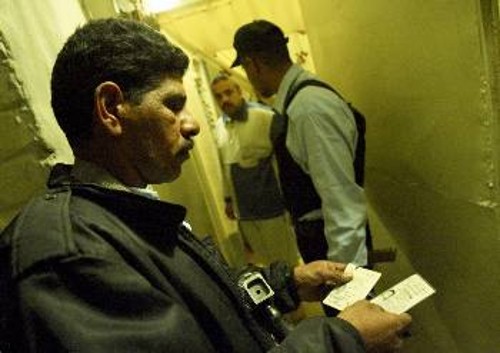 Οι επιδρομές σε σπίτια Ιρακινών συνεχίζονται από τις κατοχικές και δοσίλογες δυνάμεις