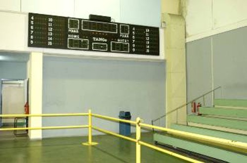 Μαζί με τον Προφήτη Ηλία 80 ομάδες γυμνάζονται στο κλειστό των Καμινίων!