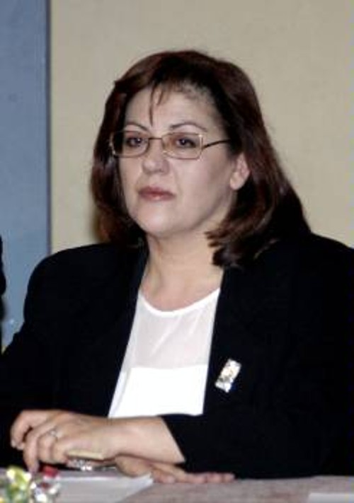 Η Ελπίδα Παντελάκη, υποψήφια δήμαρχος Πειραιά