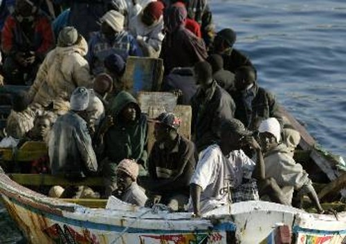 Οι οικονομικοί πρόσφυγες, διωγμένοι από τη φτώχεια, την πείνα και τις ιμπεριαλιστικές επεμβάσεις, αναζητούν μιαν ελπίδα επιβίωσης στις χώρες της Ευρώπης