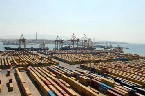 Η τεράστια έκταση του ΣΕΜΠΟ στον Πειραιά, το ξεπούλημα του οποίου μεθοδεύει η κυβέρνηση