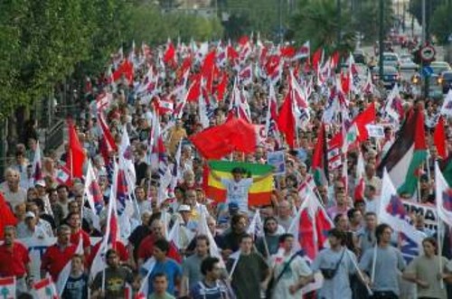 Από πρόσφατη κινητοποίηση του λαού της Αθήνας ενάντια στην ιμπεριαλιστική επιδρομή του Ισραήλ στο Λίβανο