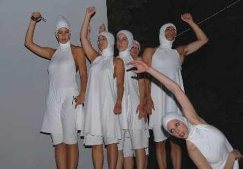 Η Χορευτική Ομάδα της ΚΝΕ έδωσε μια ξεχωριστή «νότα» στο πρόσφατο Φεστιβάλ ΚΝΕ - «ΟΔΗΓΗΤΗ»