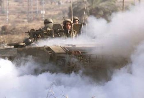 Ισραηλινό τανκ περιπολεί στην περιοχή της Γάζας