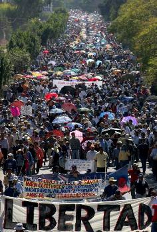 Με το σύνθημα «Ελευθερία» συνεχίζουν τον αγώνα οι εξεγερμένοι του Μεξικού