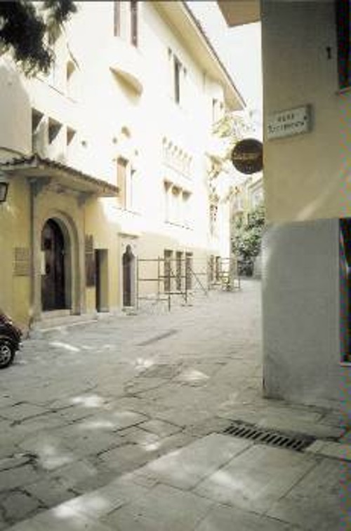 Το σπίτι της λαογράφου Αγγελικής Χατζημιχάλη, είναι σήμερα Μουσείο Λαϊκής Τέχνης του Δήμου Αθηναίων