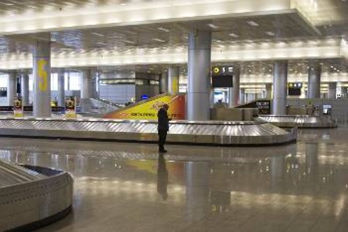 Το αεροδρόμιο του Τελ Αβίβ «νέκρωσε» όπως και πολλοί τομείς του δημοσίου