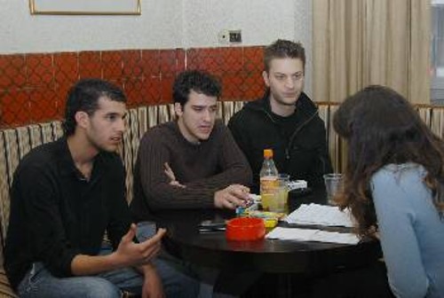 Οι σπουδαστές των ΙΕΚ μιλούν στη συντάκτρια του «Ρ»
