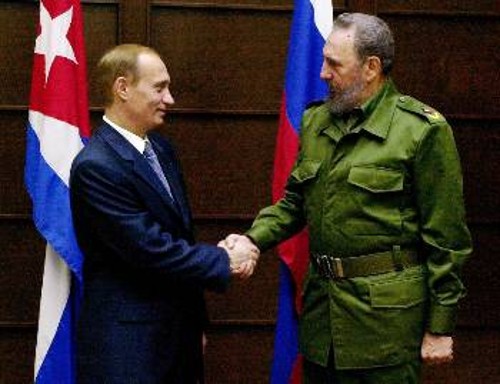 Από τη συνάντηση του Β. Πούτιν με τον Φ. Κάστρο