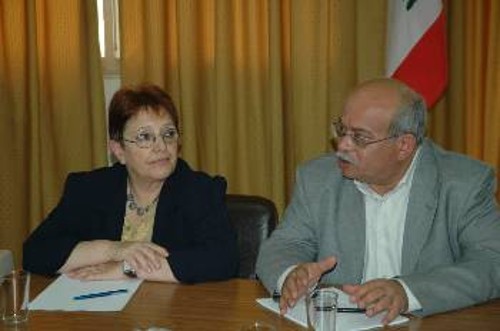 Η Αλ. Παπαρήγα στη συνάντηση με τον Κ. Χαντάτα, ΓΓ της ΚΕ του Λιβανέζικου ΚΚ
