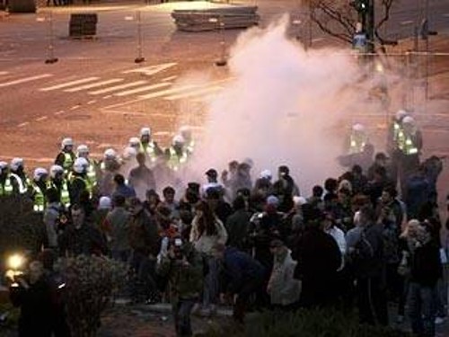 Από την επίθεση των δυνάμεων καταστολής στους υπερασπιστές του μνημείου το 2007