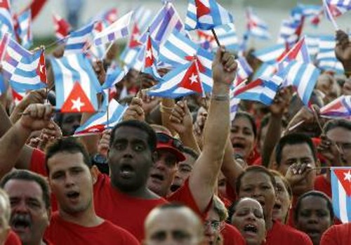 Ο λαός της Κούβας διεκδικεί το αυτονόητο, να μπορεί να επιλέγει ο ίδιος το μέλλον του