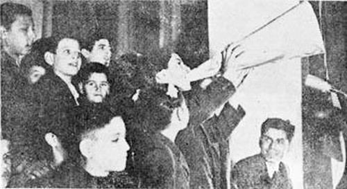 Καθοριστικός ήταν ο ρόλος της ΟΚΝΕ στην ίδρυση της θρυλικής ΕΠΟΝ (εδώ στιγμιότυπο από το 1ο Συνέδριο της ΕΠΟΝ)