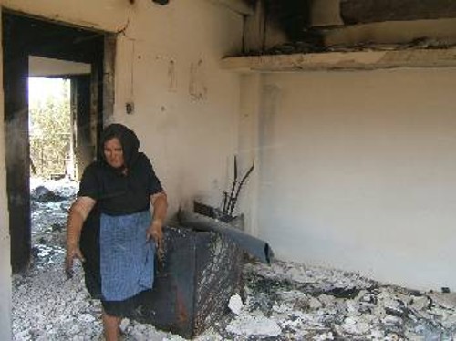 Δυόμισι χρόνια μετά, το αστικό κράτος, αντί να αποζημιώσει τους πληγέντες, επιχειρεί εκ νέου να πάρει πίσω το έκτακτο βοήθημα