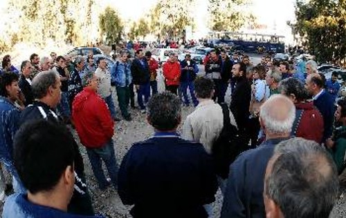 Από τη χτεσινή συγκέντρωση των εργαζομένων στις εργολαβίες του Ναυπηγείου