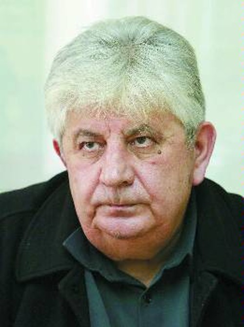 Ο Λάκης Θεοδούλου