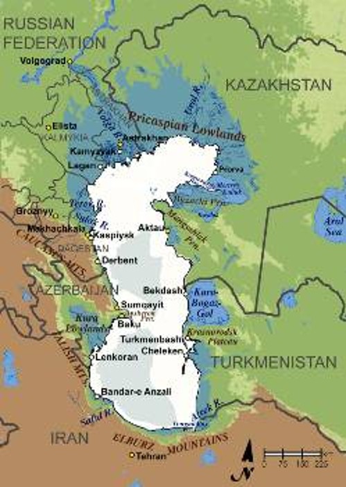 Πεδίο έντονων ανταγωνισμών ανάμεσα σε Ρωσία, Τουρκία, Ιράν, Αζερμπαϊτζάν, Τουρμενιστάν και Καζαχστάν είναι η Κασπία Θάλασσα, πλούσια σε φυσικούς πόρους και πέρασμα των ενεργειακών αγωγών