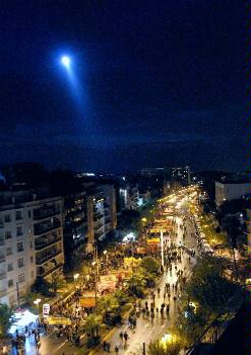 Ελικόπτερο της Αστυνομίας παρακολουθεί πορεία του Πολυτεχνείου. Τώρα οι χαφιέδικοι μηχανισμοί αποκτούν και τη συνδρομή των δορυφόρων