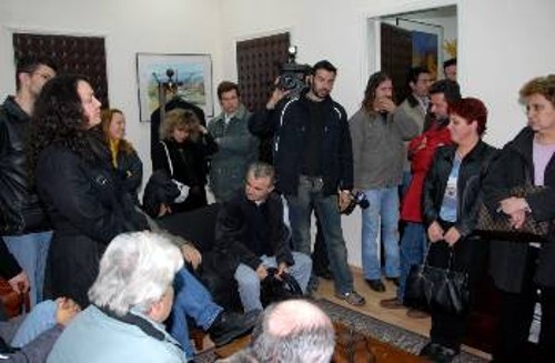 Από τη συμβολική κατάληψη στο γραφείο του γενικού γραμματέα του υπουργείου Ανάπτυξης