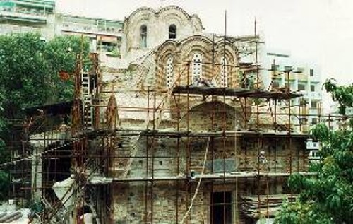 Ο ναός πριν την αποκατάστασή του