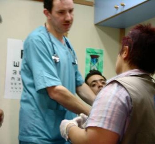 Οι σύγχρονες ανάγκες υγείας του λαού απαιτούν ολόπλευρα εκπαιδευμένο και εξειδικευμένο επιστημονικό προσωπικό που, χρησιμοποιώντας τις δυνατότητες που προσφέρει η επιστημονική γνώση και η τεχνολογία, να υπηρετεί τις ανάγκες του και όχι αυτές του κεφαλαίου