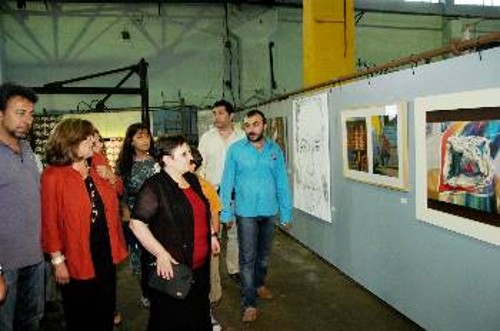 Η Αλ. Παπαρήγα στην έκθεση στη Ζώνη