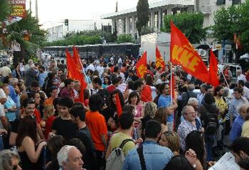 Από τη διαδήλωση που διοργάνωσε το ΚΚΕ, το 2008, έξω από την αμερικανική πρεσβεία, για τους 5 Κουβανούς αγωνιστές