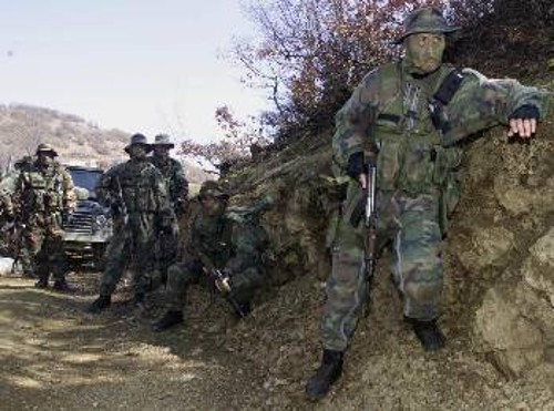 Ειδικές δυνάμεις των Σέρβων στην περιοχή του Πρέσεβο