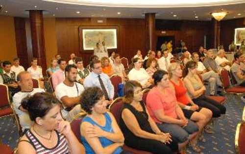Από τη συζήτηση με τους εργαζόμενους στο ξενοδοχείο «Παλάντιουμ»