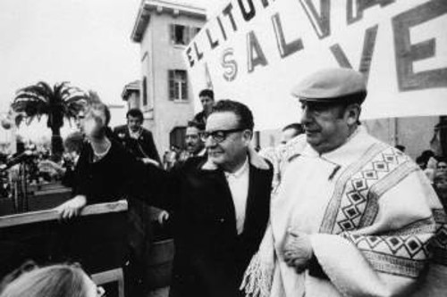 Ο Σαλβαδόρ Αλιέντε με τον μεγαλύτερο ποιητή της Λ. Αμερικής Πάμπλο Νερούδα
