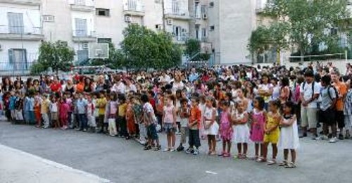 Οι πολυδύναμες σχολικές μονάδες είναι απαραίτητες για την εφαρμογή της πολιτικής της κυβέρνησης, για το νέο σχολείο