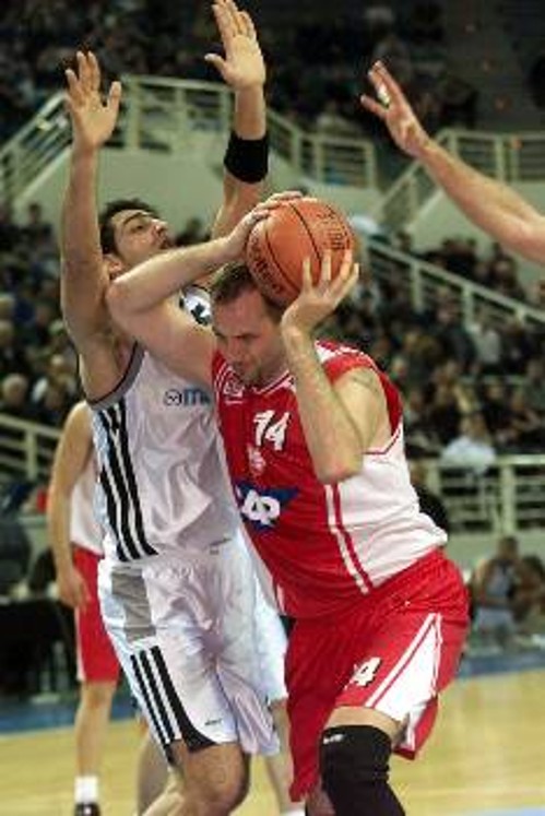 Ολυμπιακός και ΠΑΟΚ κοντράρονται σήμερα για μια θέση στο φάιναλ φορ
