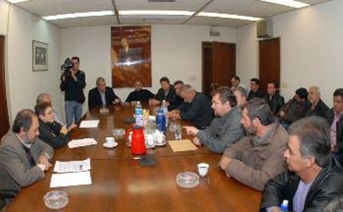 Από τη χτεσινή συνάντηση με τους εργαζόμενους της «Λάρκο»