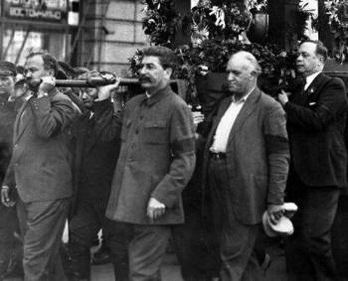 Ο Στάλιν στην κηδεία της Κλάρας Τσέτκιν (1933)