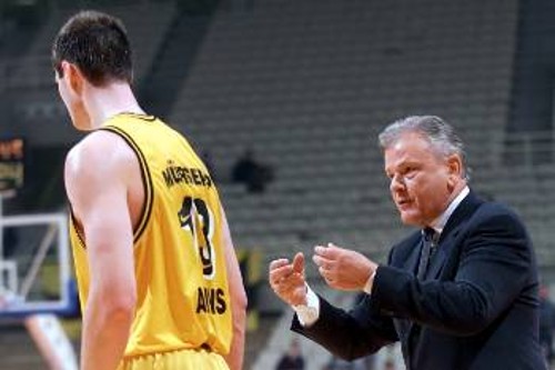 Οι παίκτες της ΑΕΚ αισθάνθηκαν αρκετές φορές φέτος... μόνοι τους στο γήπεδο