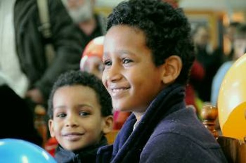 Από την περσινή γιορτή της ΚΟΑ του ΚΚΕ για τα παιδιά των μεταναστών