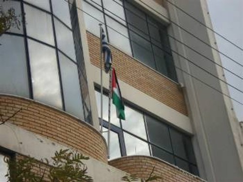 Η σημαία της Παλαιστίνης κυματίζει από προχτές στο Δημαρχείο της Νίκαιας