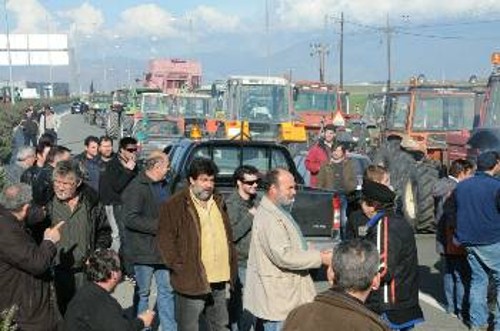 Αποψη από το αγροτικό μπλόκο της Νίκαιας το Γενάρη του 2009