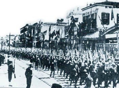 1919: Ελληνικά στρατεύματα στη Σμύρνη
