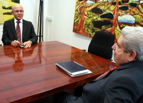 Από την τελευταία συνάντηση Χριστόφια - Ταλάτ